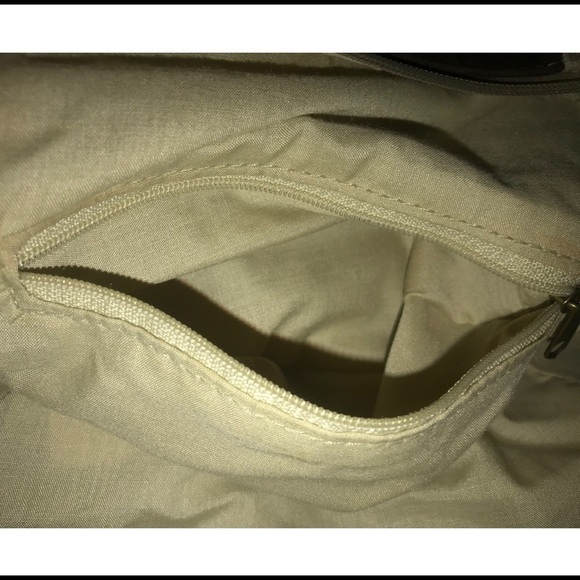 🔥NBW BEAUTIFUL FAUX SUEDE & ROMAN COIN HANDBAG - Picture 7 of 8